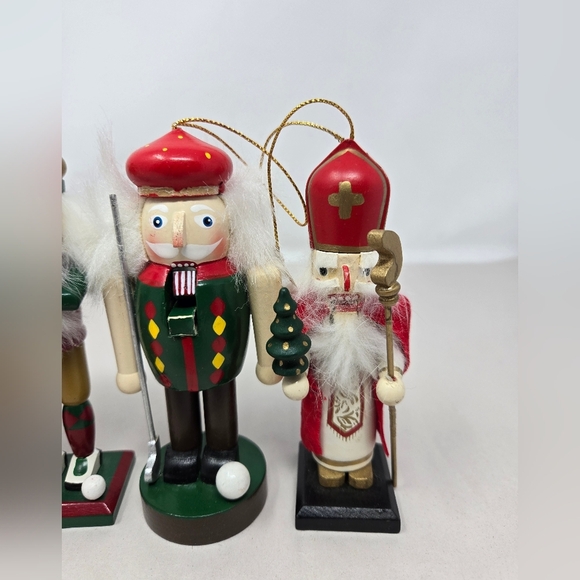 Christmas Nutcracker Tree Ornament 3 Soldier 1 Santa 2 Golfers 1 King Wooden 5in - Picture 5 of 10